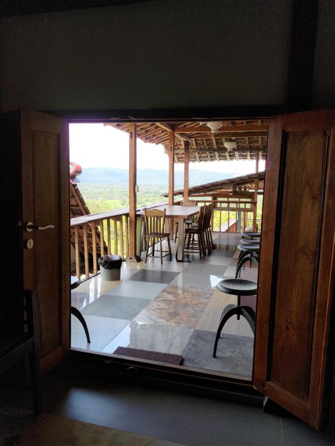 באנטול Omah Singo Stay & Resto Yogyakarta מראה חיצוני תמונה